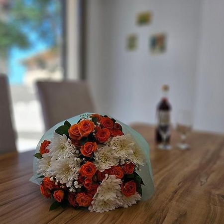The Lighthouse Apartment Paphos ภายนอก รูปภาพ