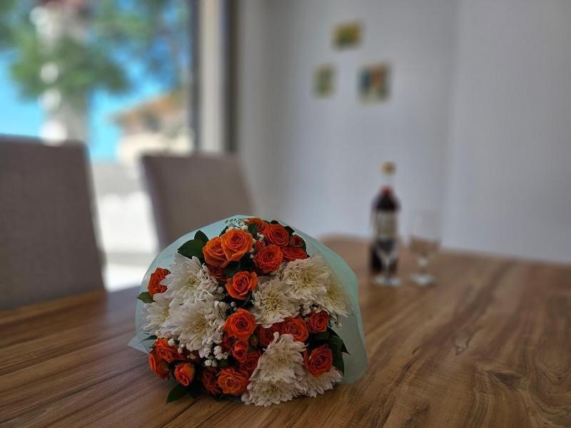 The Lighthouse Apartment Paphos ภายนอก รูปภาพ